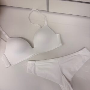 baltas, lazerinis apatinių komplektas